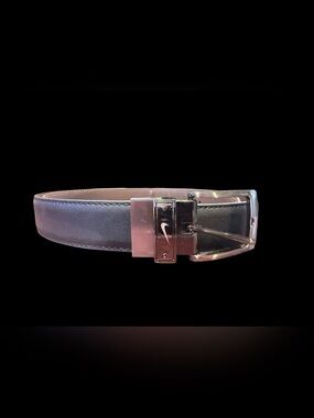Nike Reversible Black Brown Leather Belt Men’s Size 40 Gunmetal Swoosh Buckle
